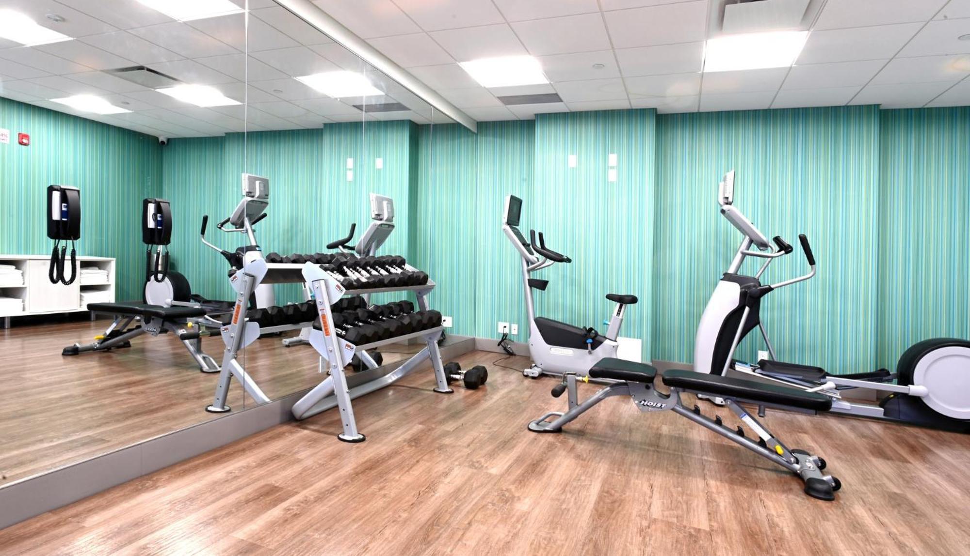 Holiday Inn Express & Suites - Aurora By Ihg Exteriör bild