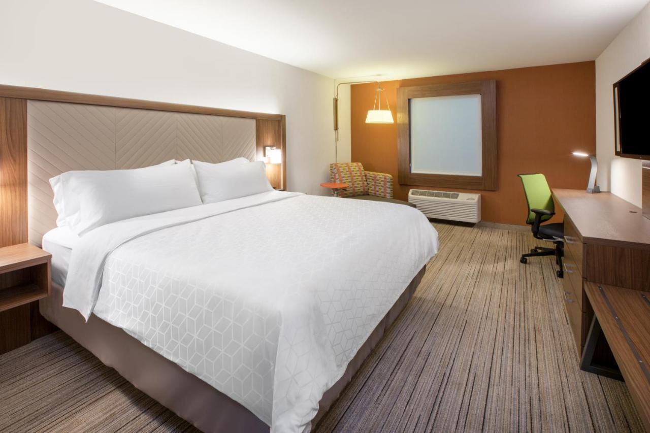 Holiday Inn Express & Suites - Aurora By Ihg Exteriör bild